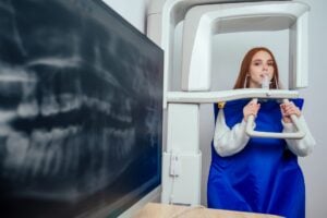 Tomógrafo CBCT odontológico moderno