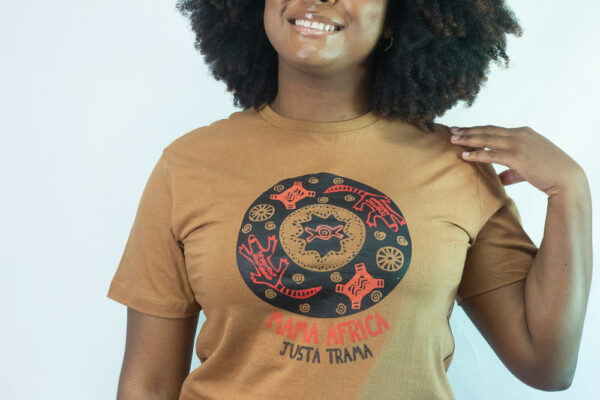 Camiseta Mama África