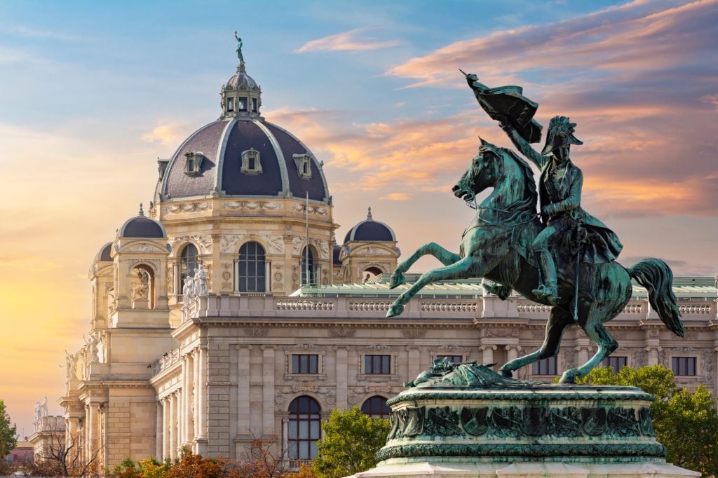2o-DIA-VIENA-AdobeStock_501177955-1024x682