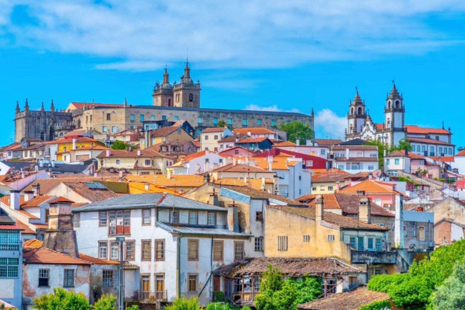 4o-DIA-VISEU-shutterstock_1579920532-1024x683-1-scaled