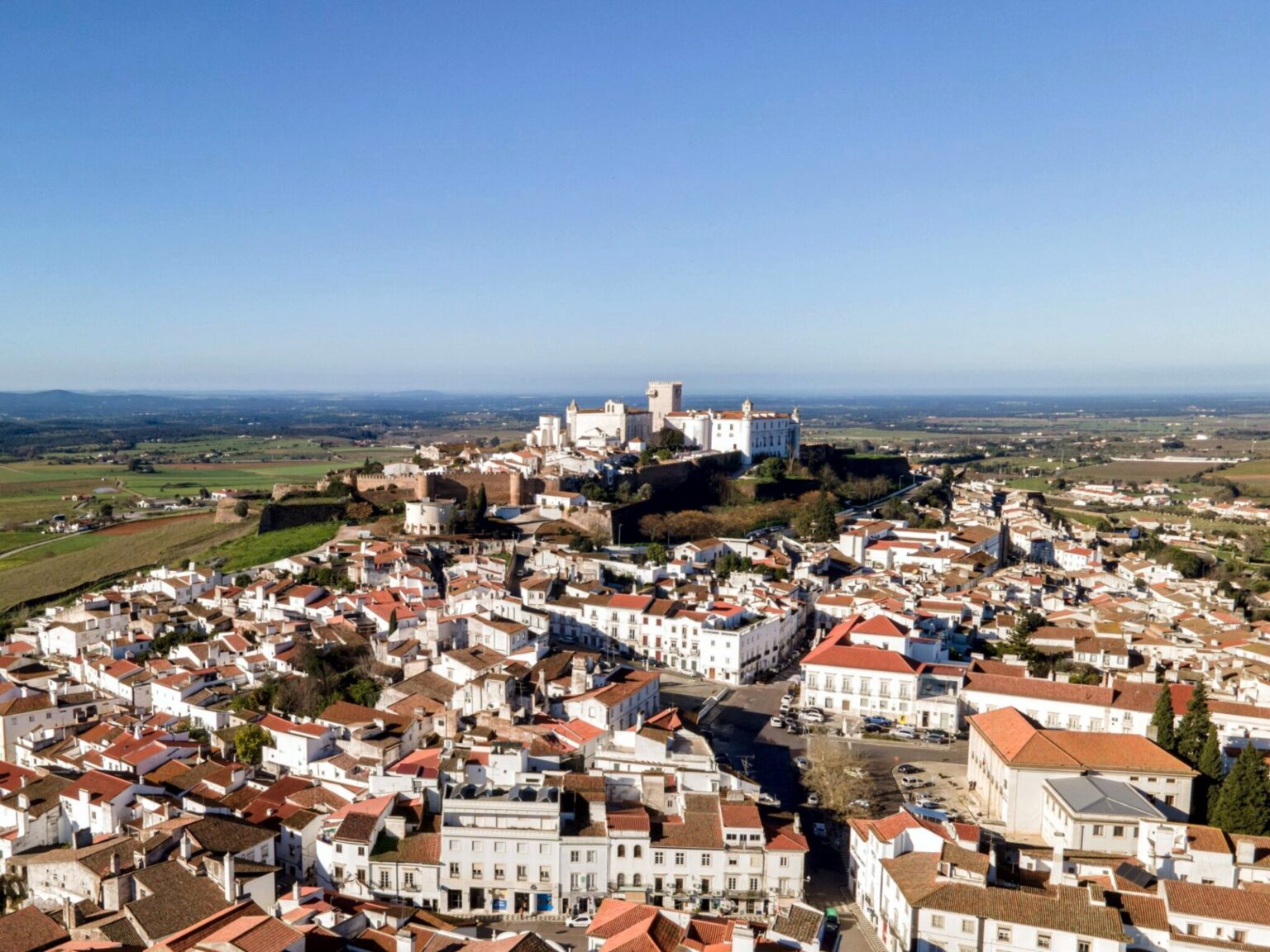 8°-DIA-ESTREMOZ-Foto-aerea-Estremoz-2048x1536-1-scaled