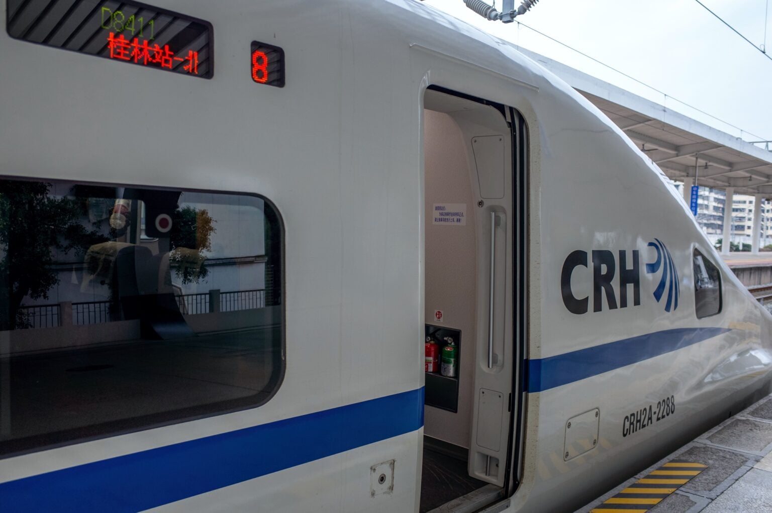 11° DIA - Trem a Guilin - AdobeStock_1147400090_Editorial_Use_Only