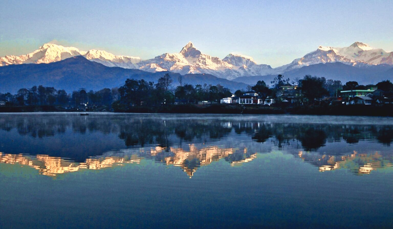 14º DIA - TEMPLE TREE RESORT POKHARA - fewa2
